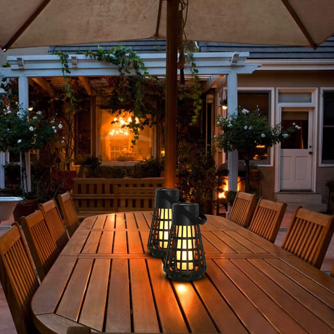 Solar Powered Woven Flame Lamp – Ambient Outdoor Lighting with Flickering Flame Effect