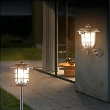 FuturKart solar induction garden light with automatic lighting.